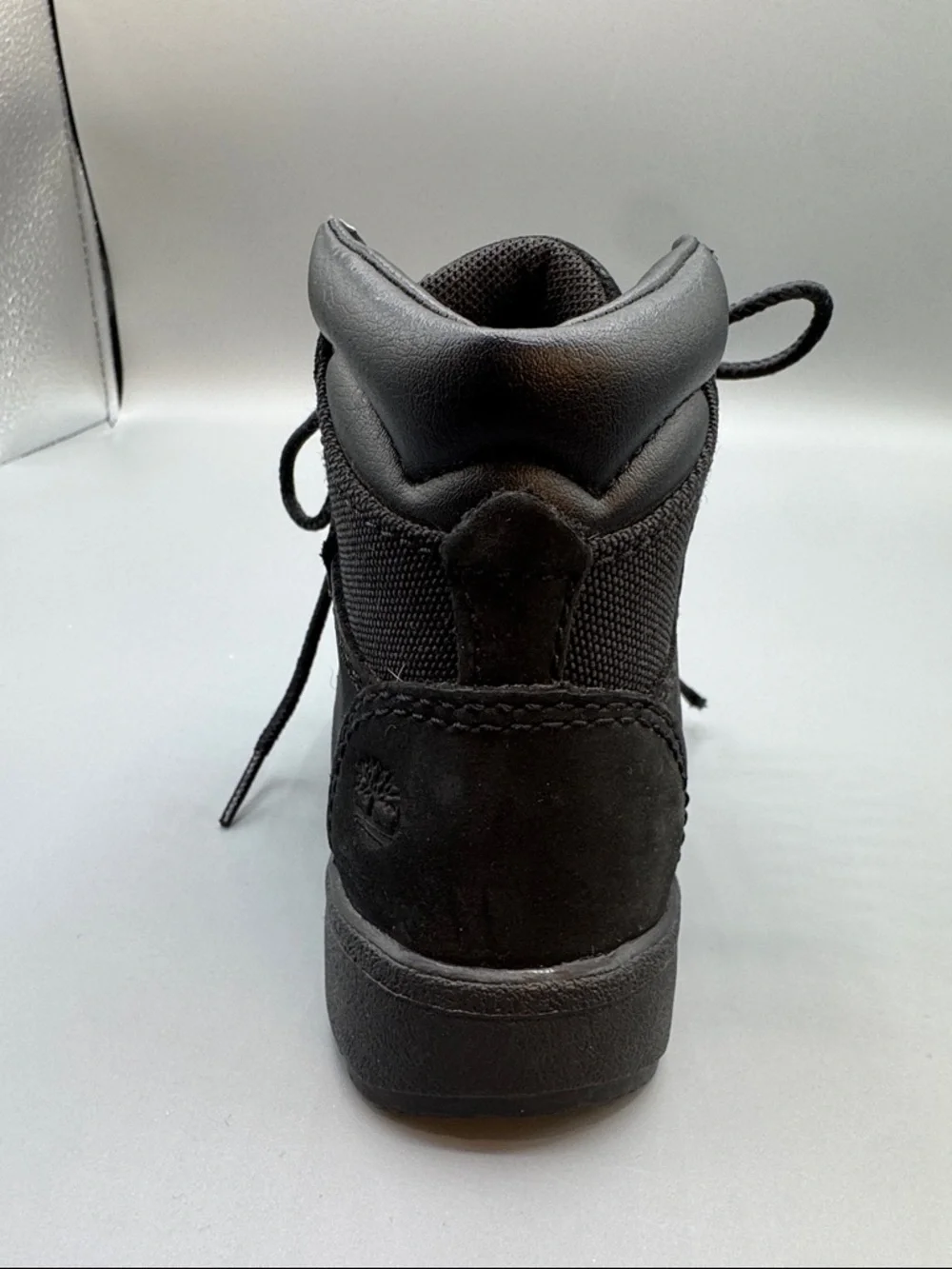 Timberland Kids Black Lace-Up Outdoor Boot, size 5